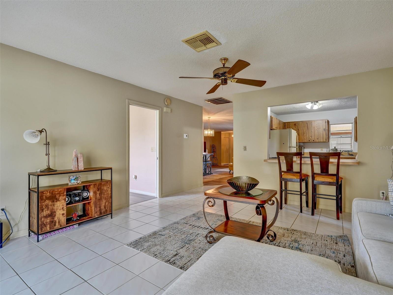 202 CACTUSFLOWER LN