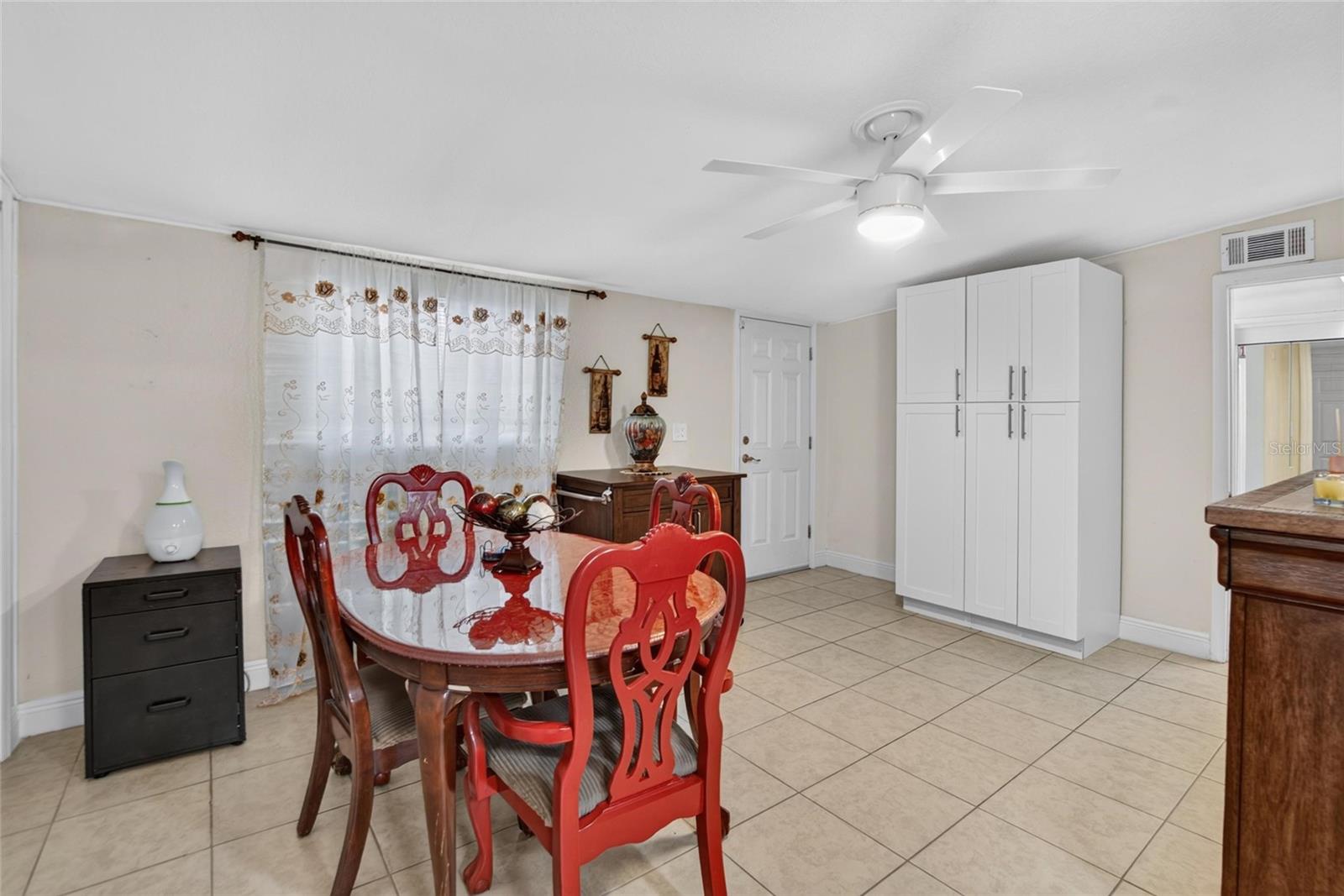 1727 WAIKIKI WAY
