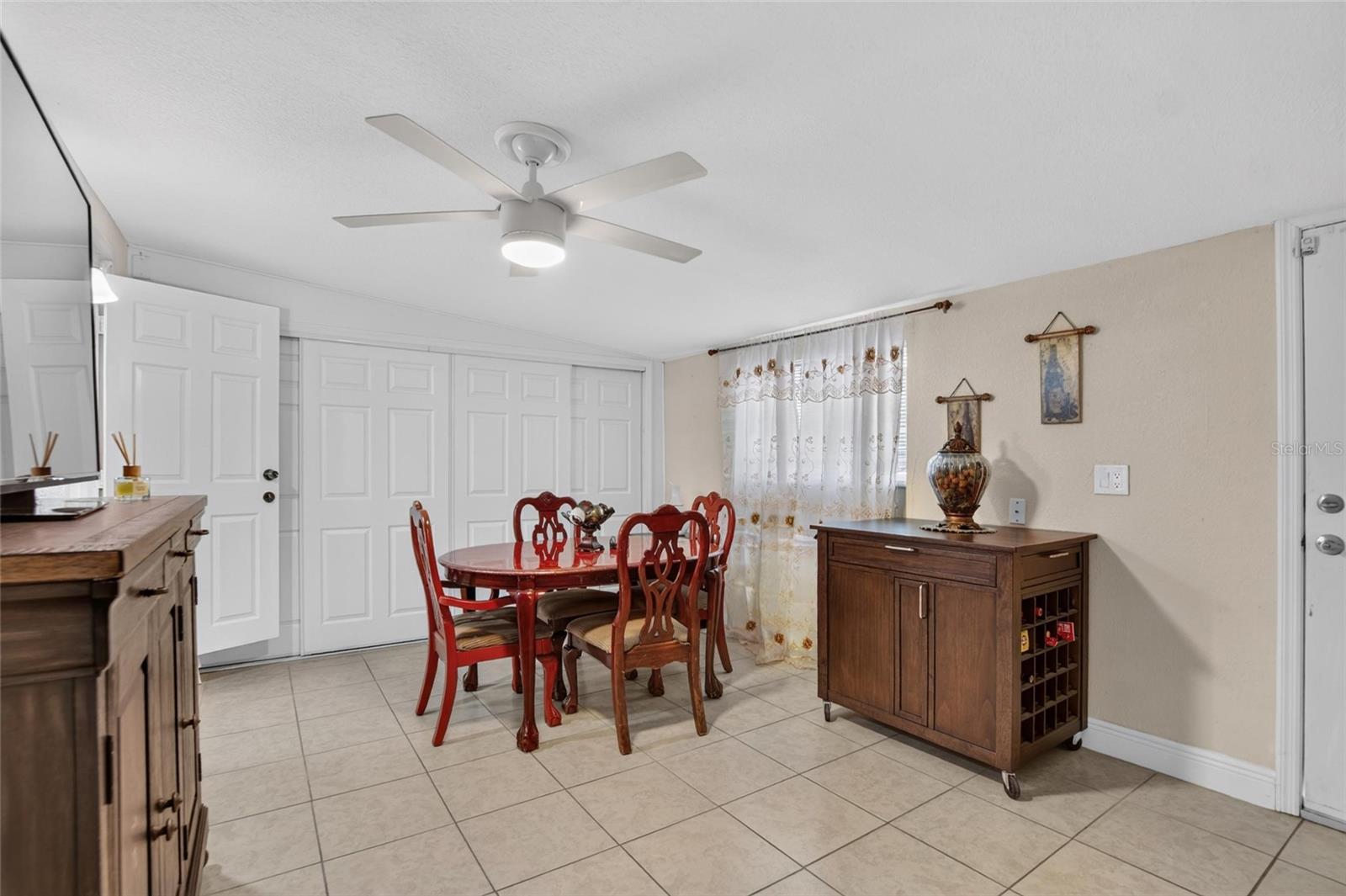 1727 WAIKIKI WAY