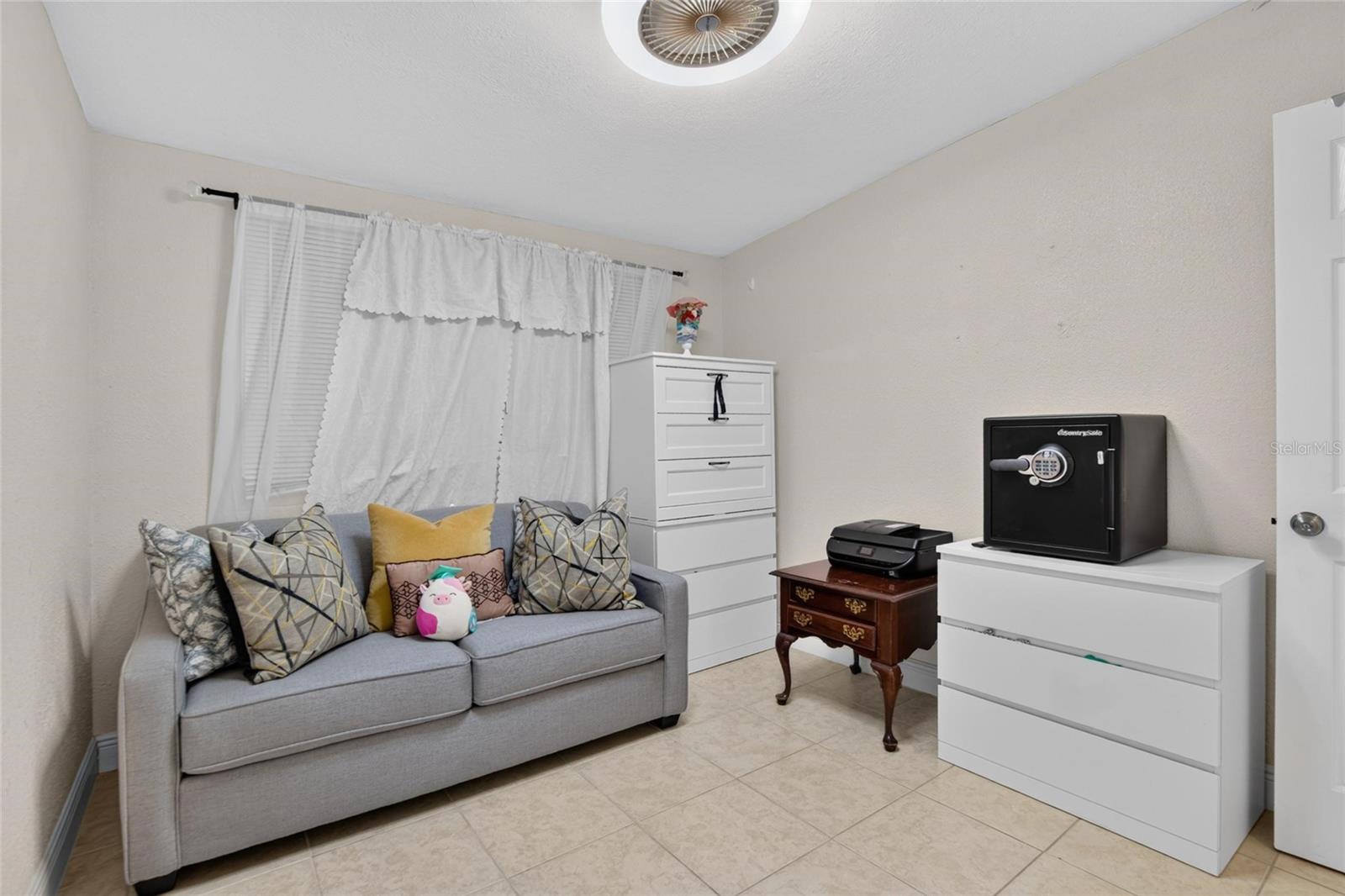 1727 WAIKIKI WAY