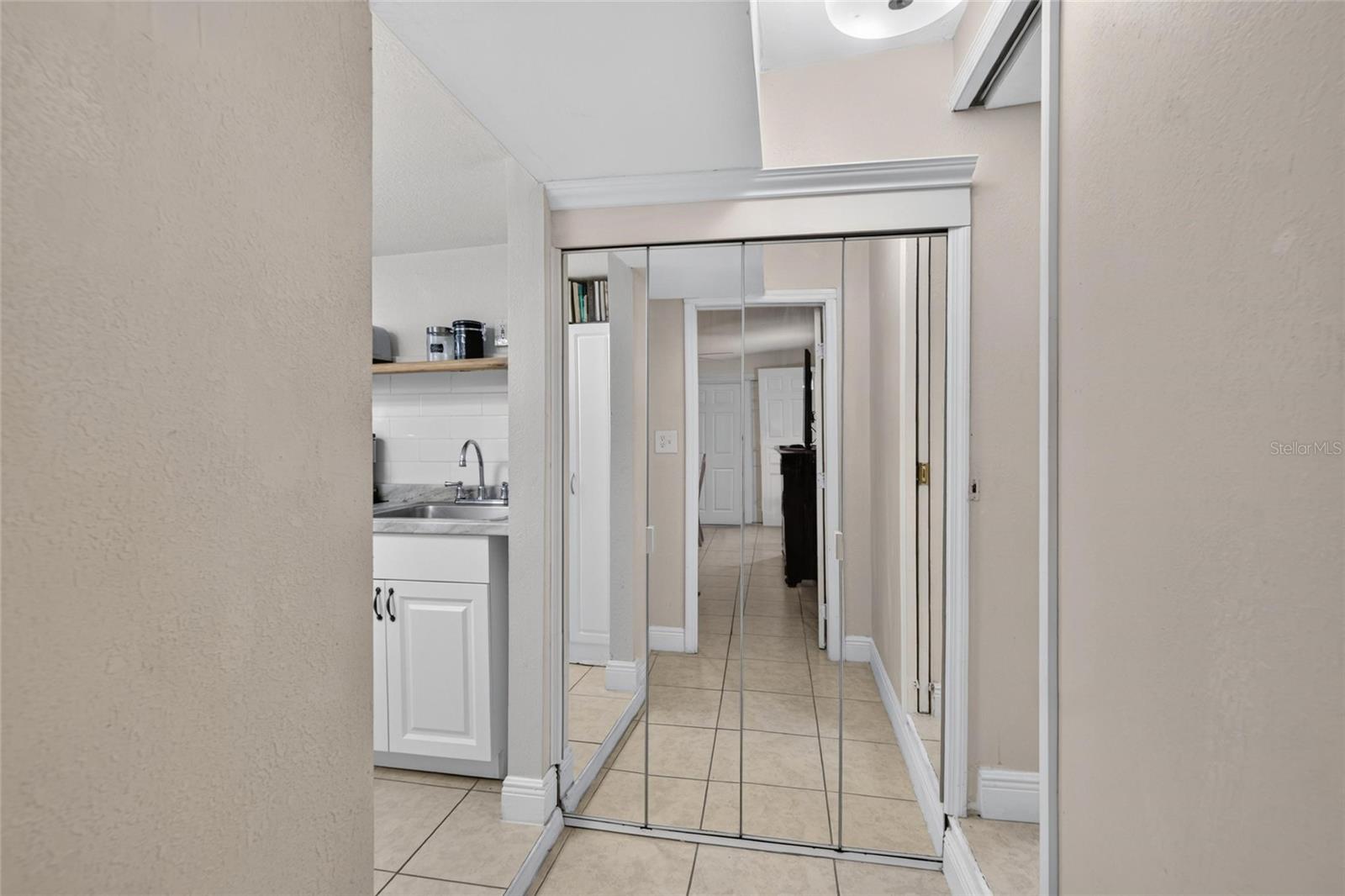 1727 WAIKIKI WAY