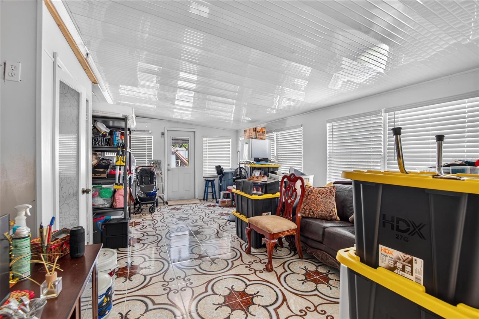 1727 WAIKIKI WAY