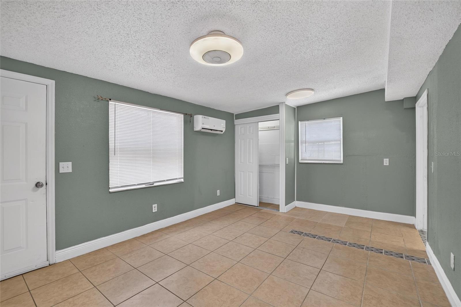 1727 WAIKIKI WAY