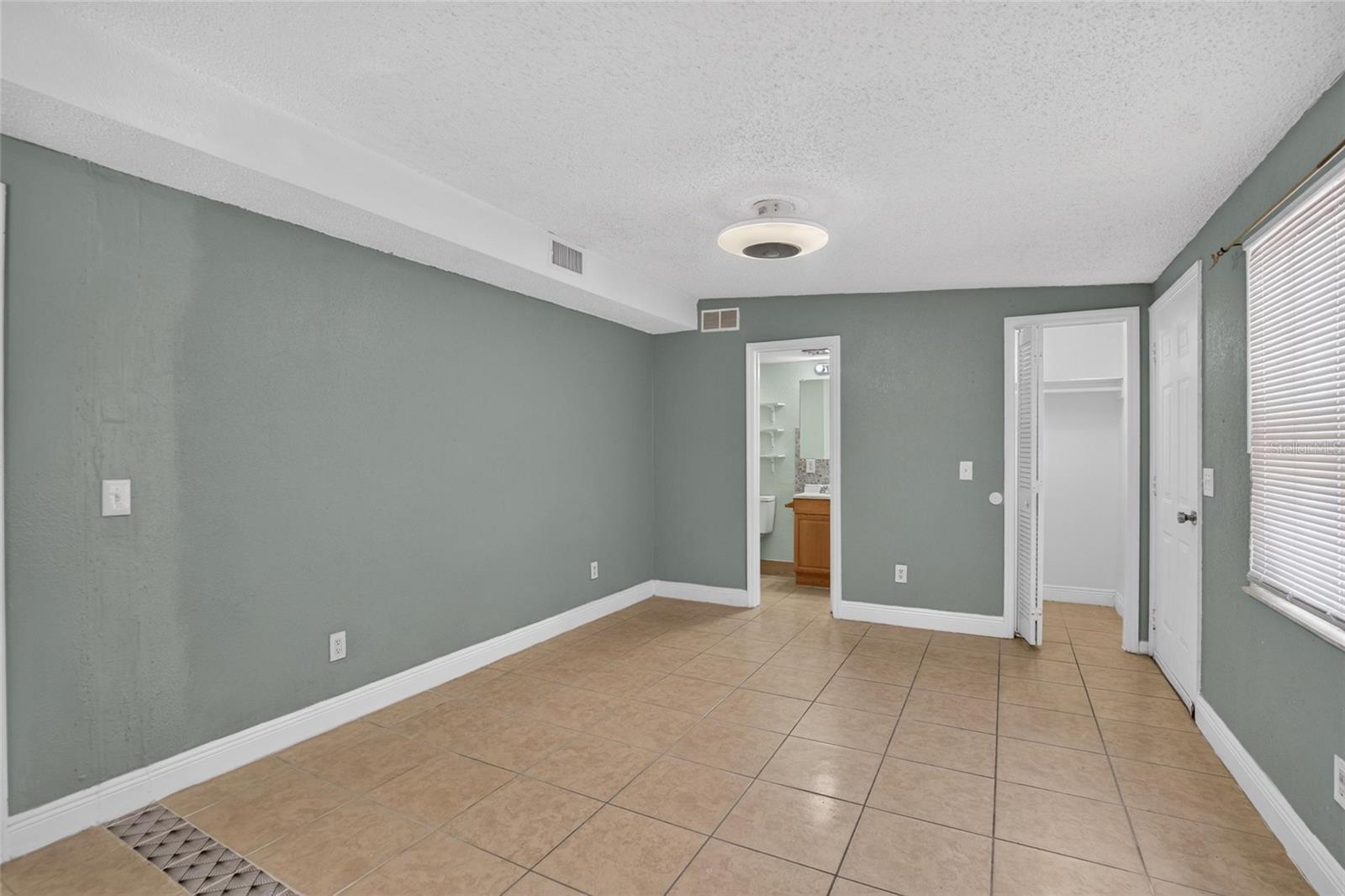 1727 WAIKIKI WAY