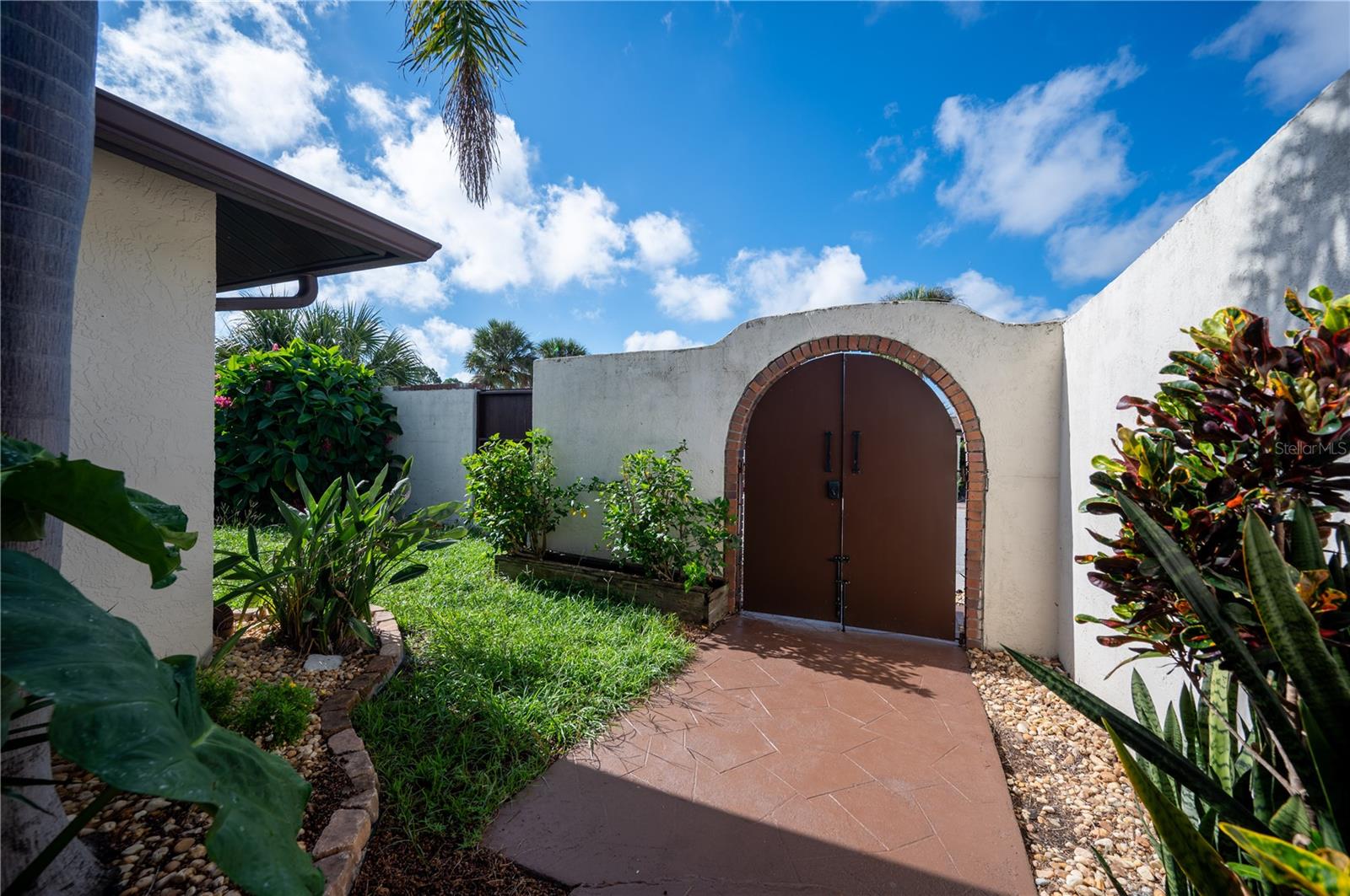 13510 AVISTA DR