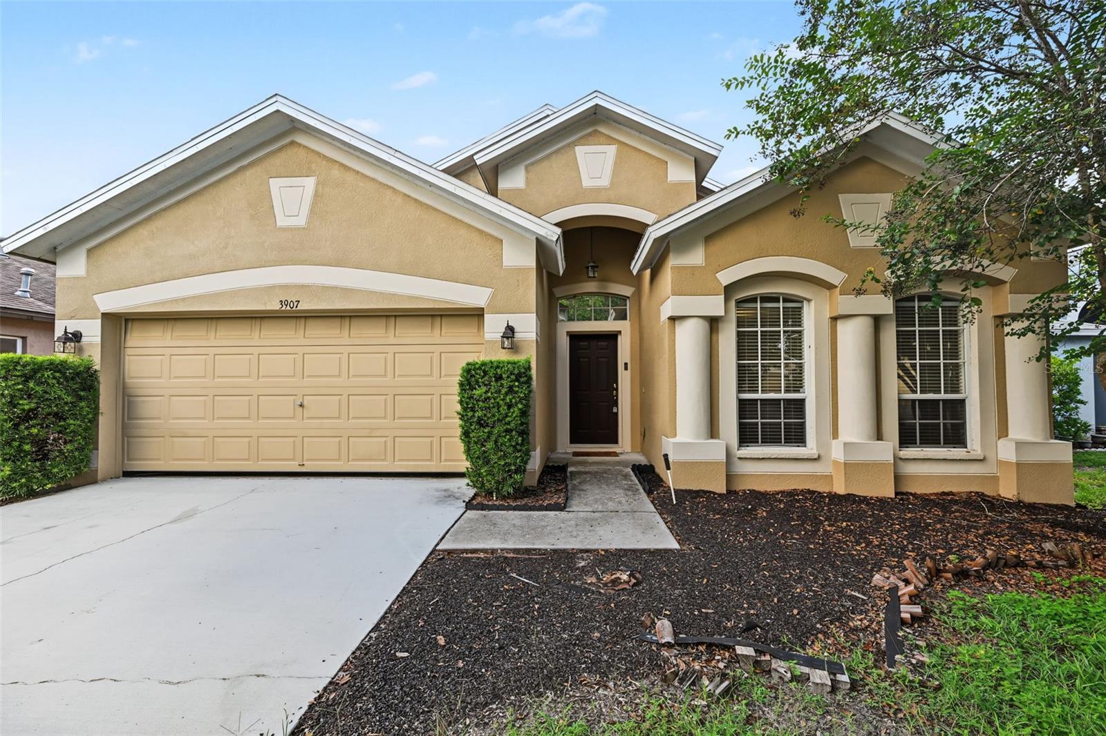 3907 LOCKRIDGE DR