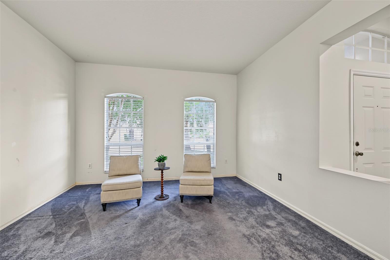 3907 LOCKRIDGE DR
