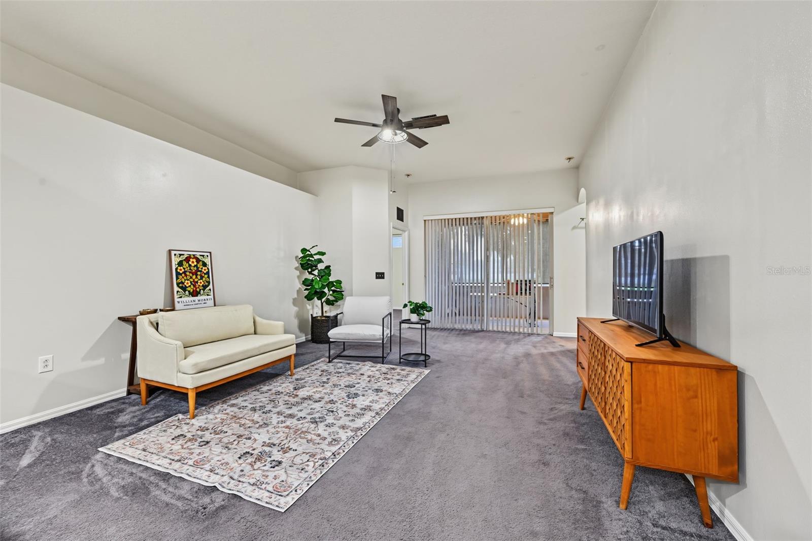 3907 LOCKRIDGE DR