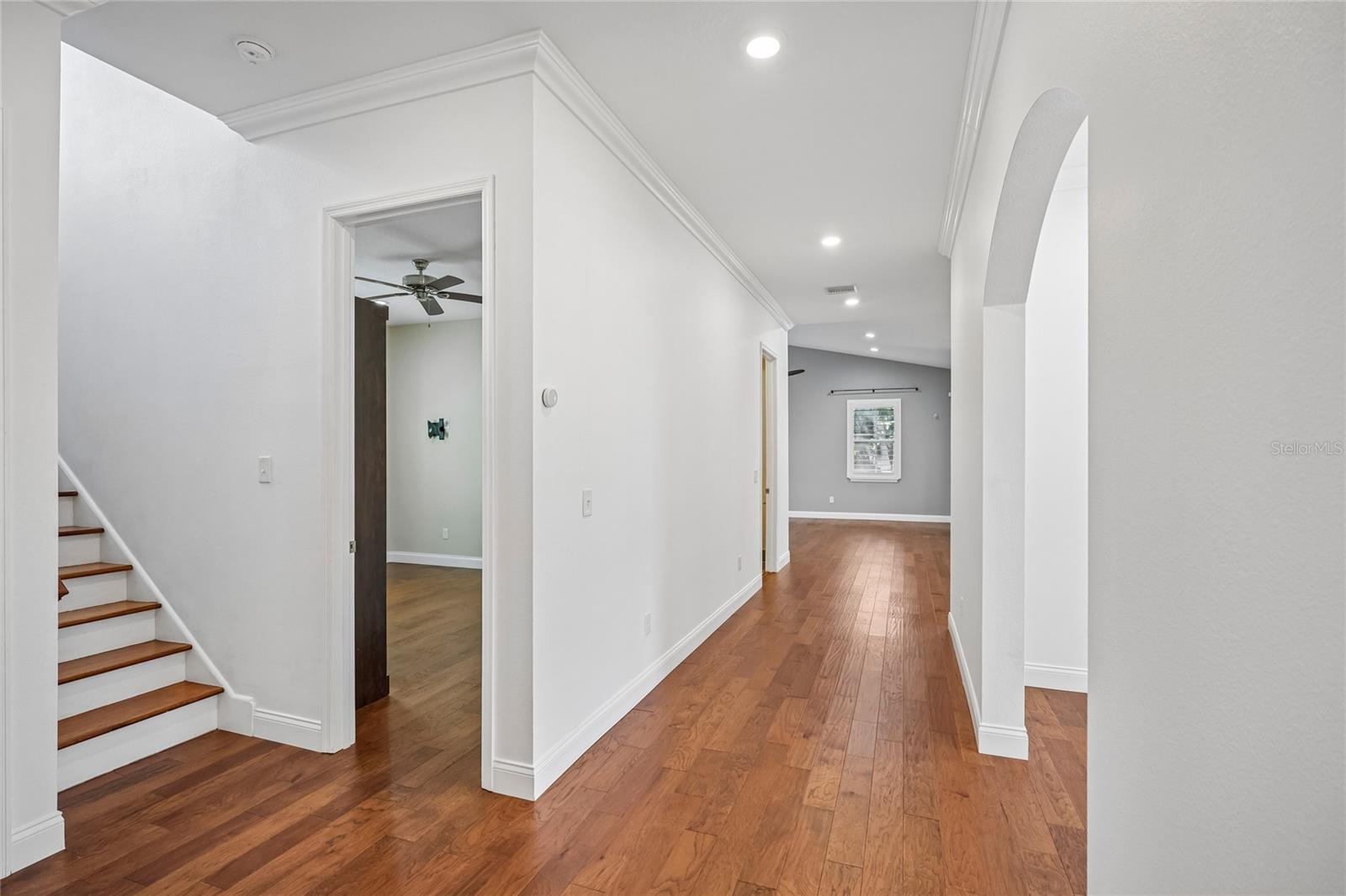 3206 W PRICE AVE