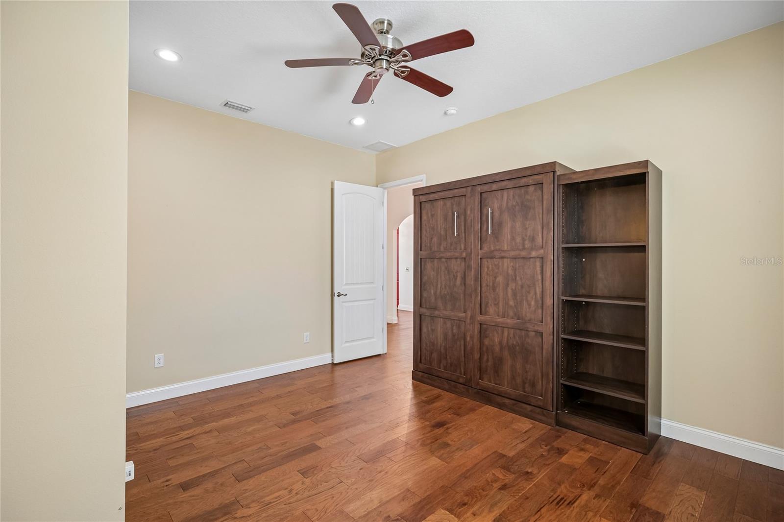 3206 W PRICE AVE