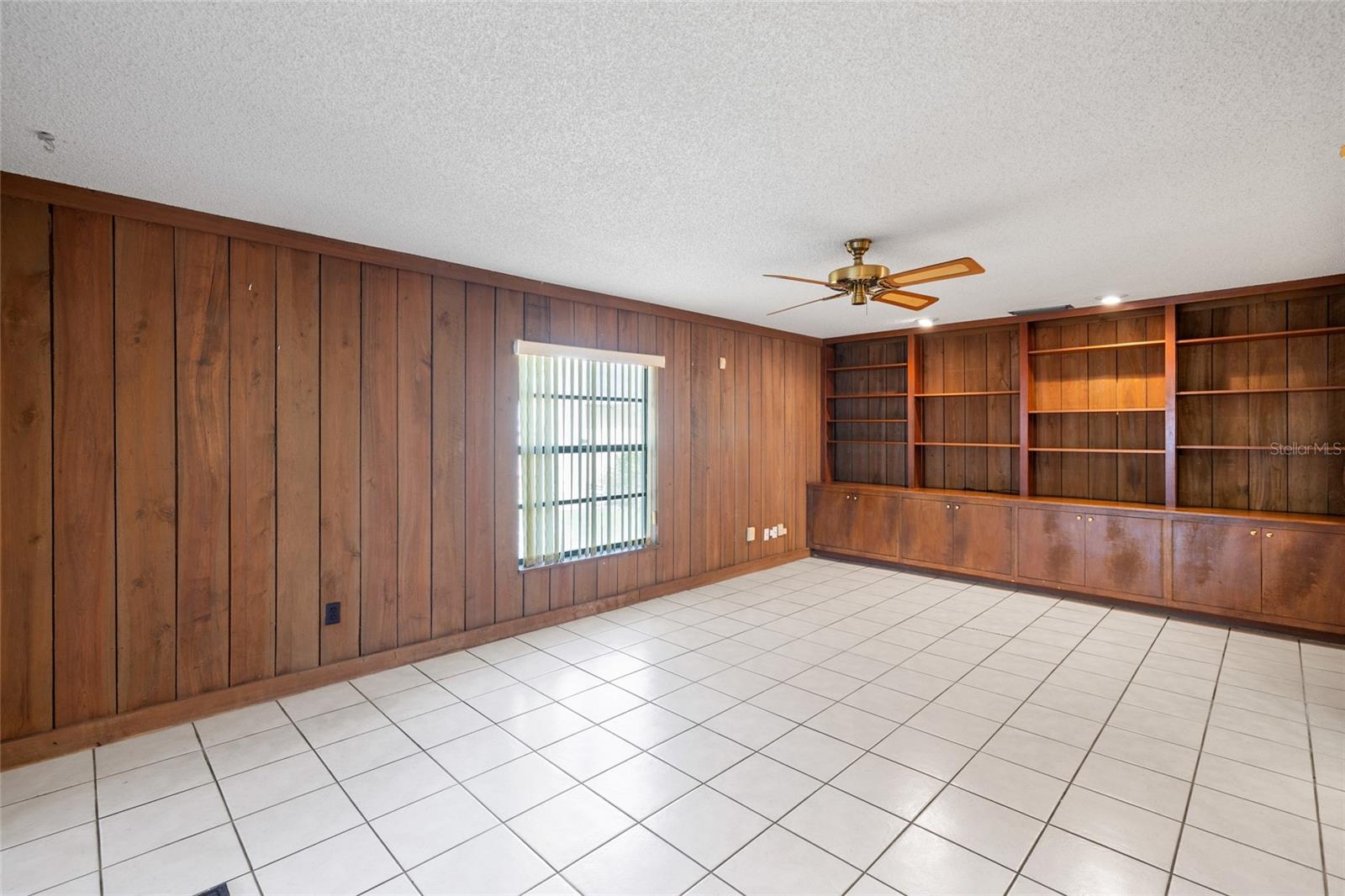 3307 DEL PRADO CT