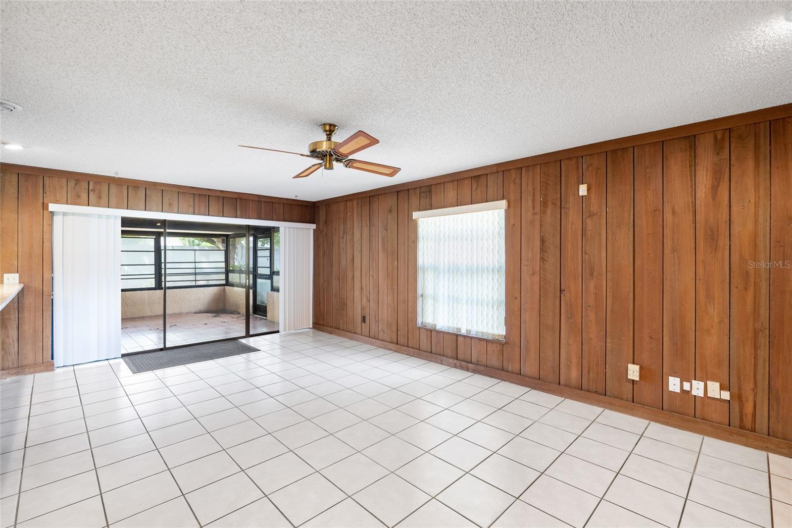 3307 DEL PRADO CT