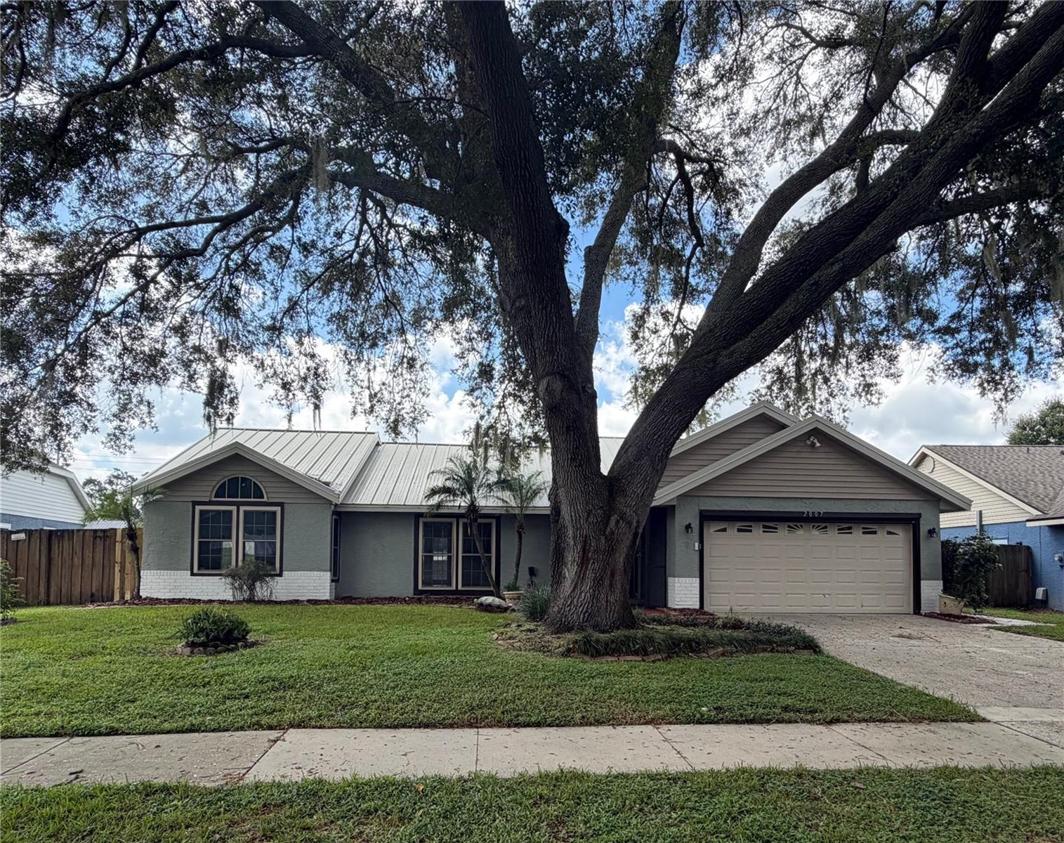 2007 Darlington Oak Dr, Seffner