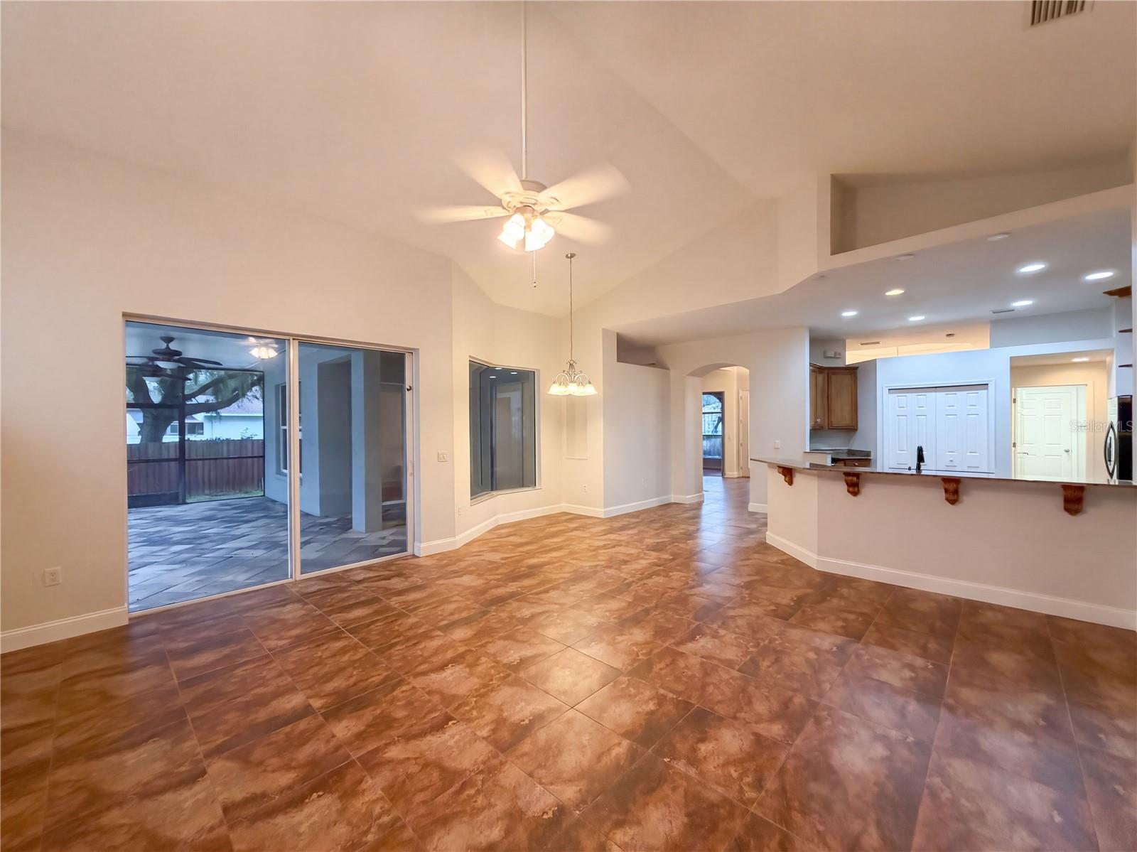 14275 CREEK RUN DR