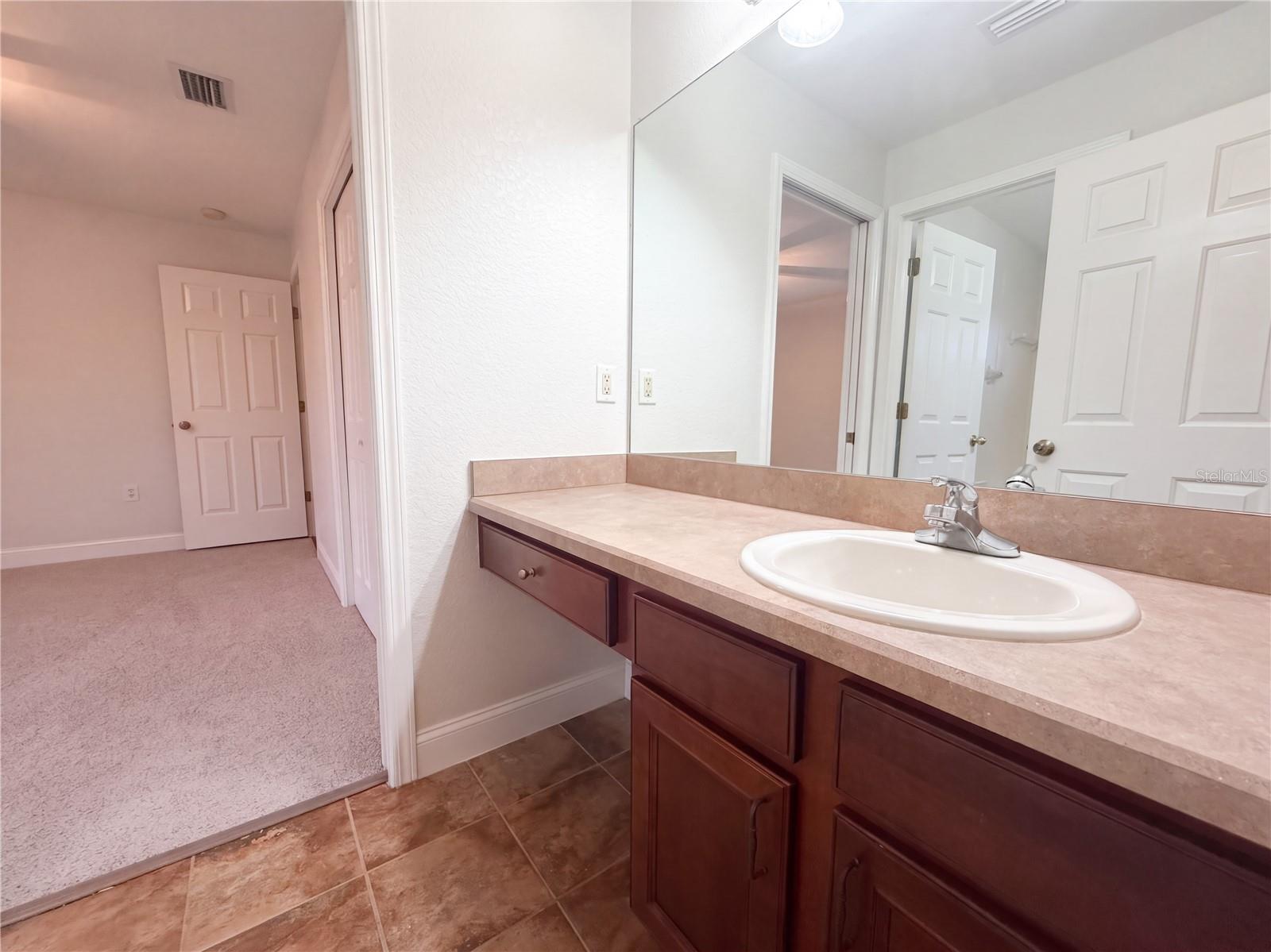 14275 CREEK RUN DR