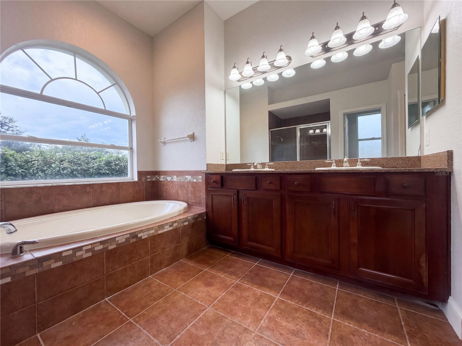 14275 CREEK RUN DR
