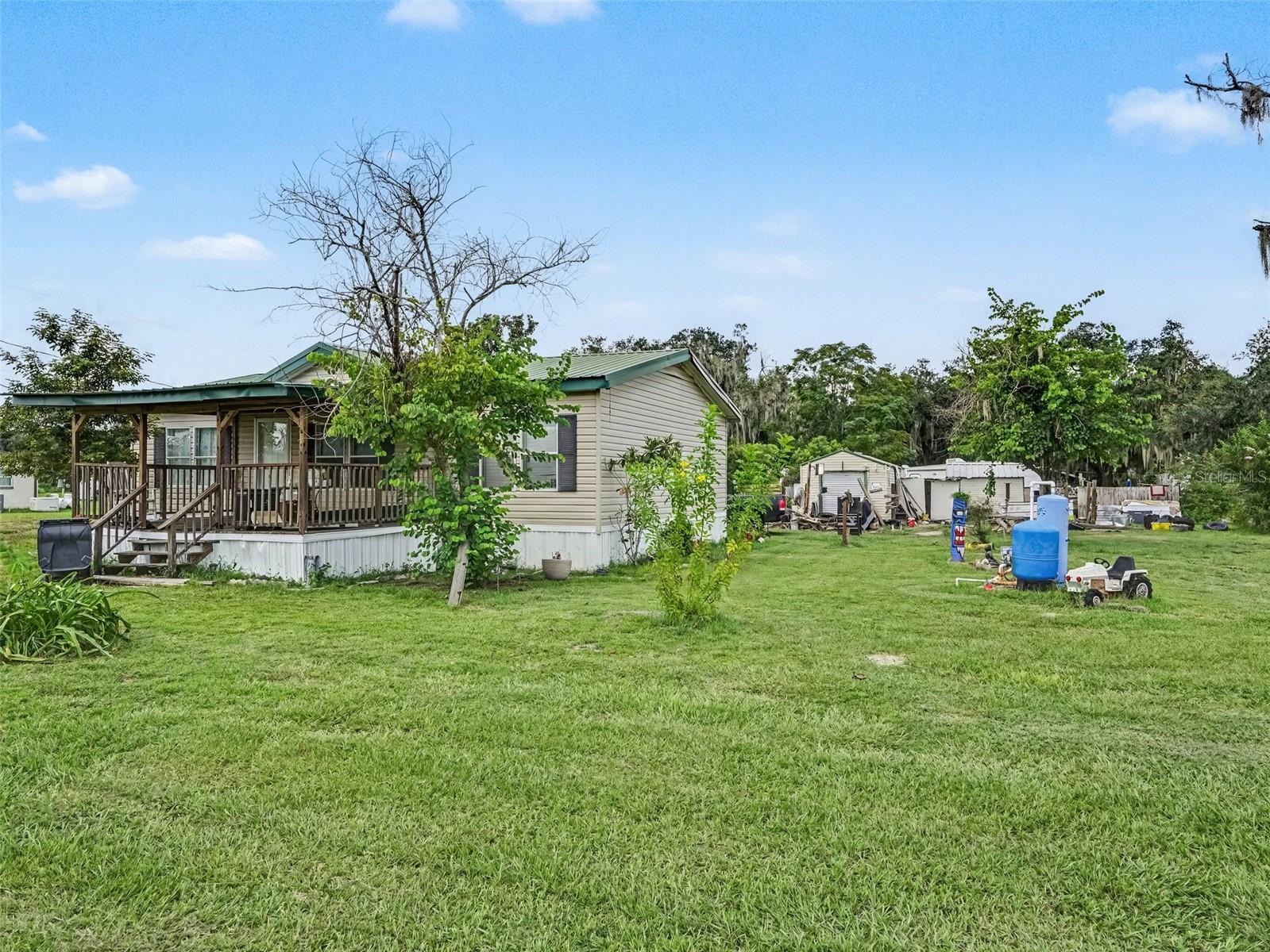 11121 LITHIA PINECREST RD