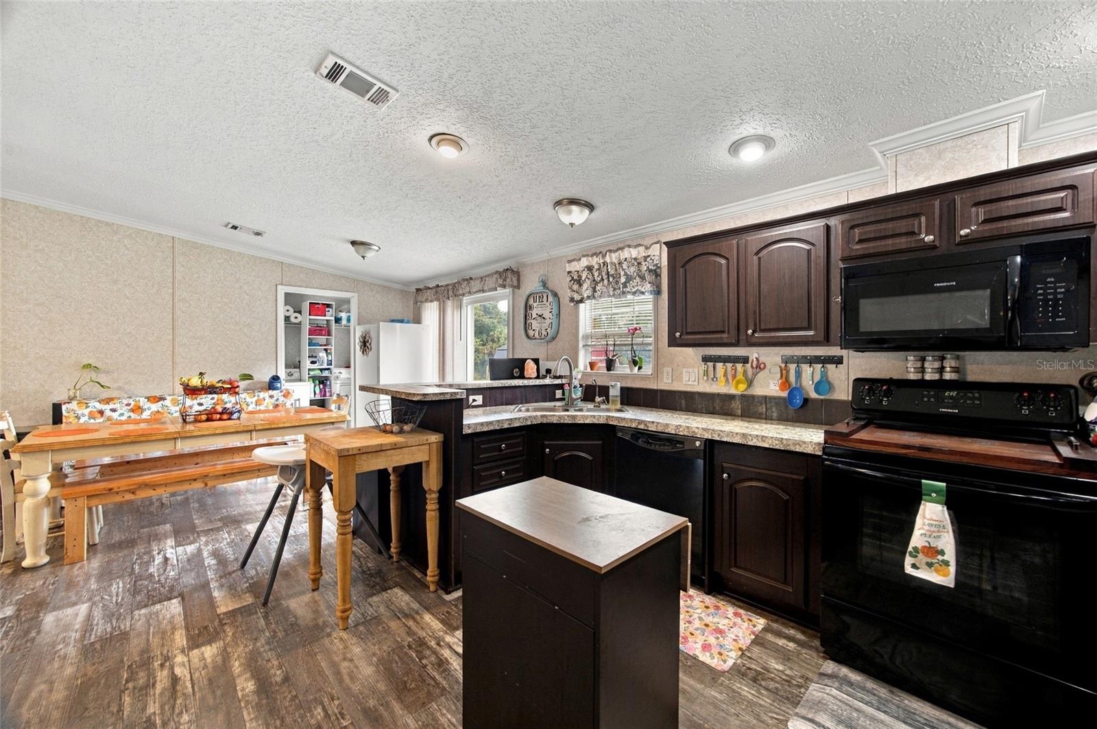 3019 CASTRO ESTATES LN