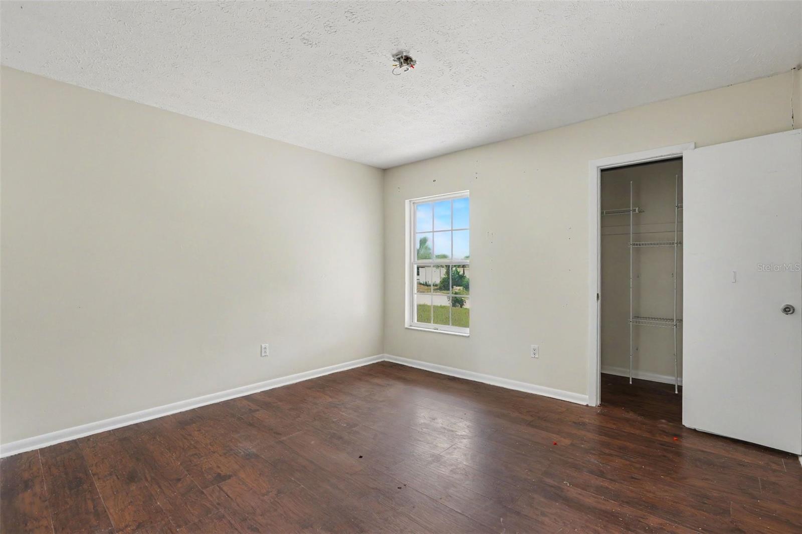 2265 VILLAGE CT