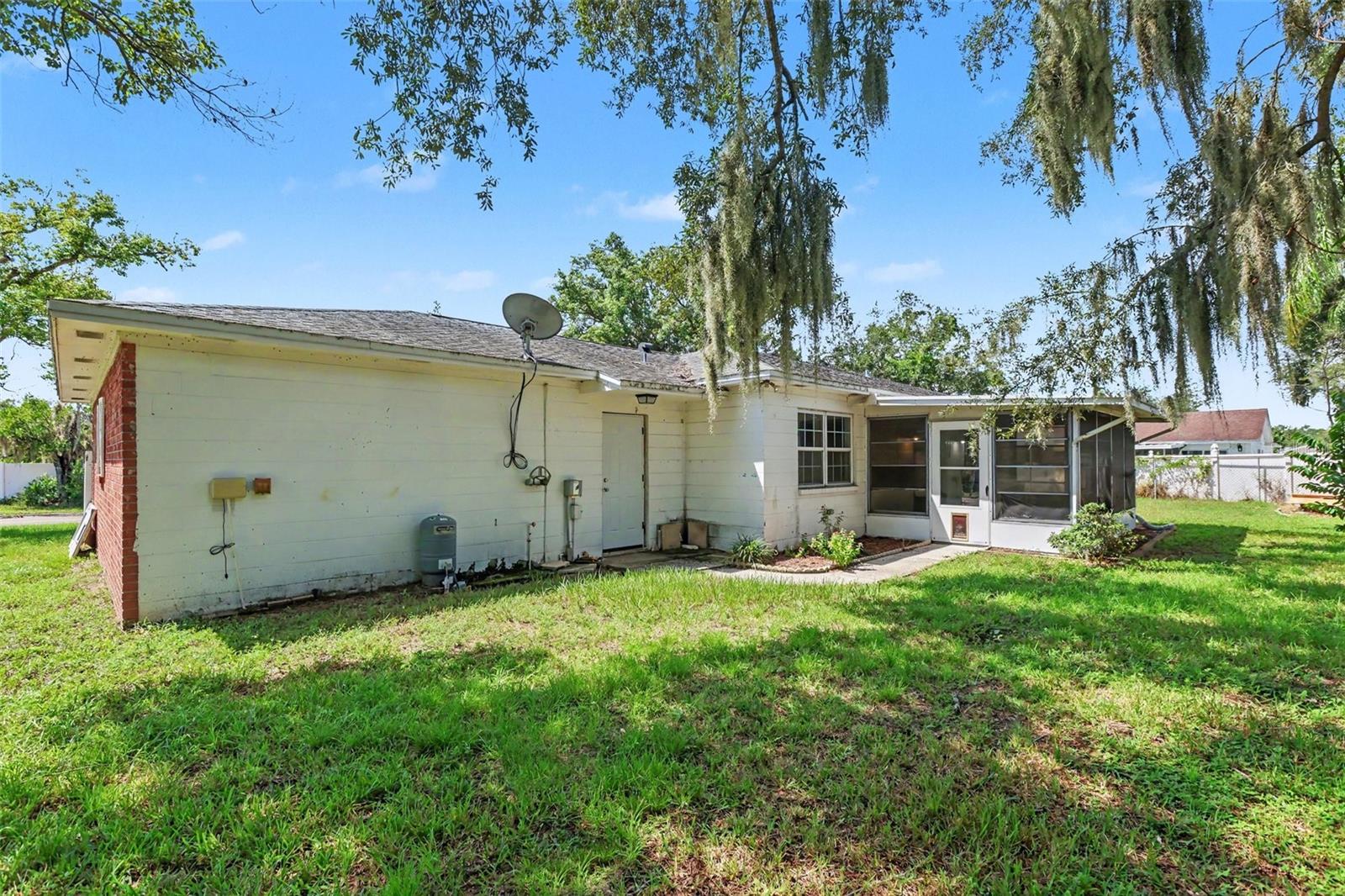 2265 VILLAGE CT