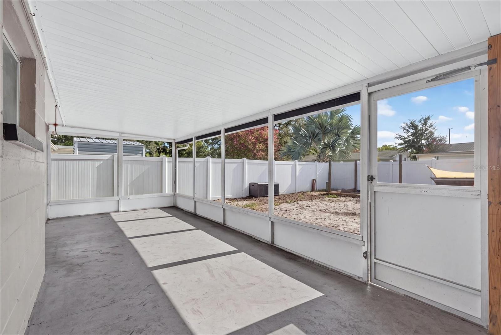 1440 NORMANDY BLVD