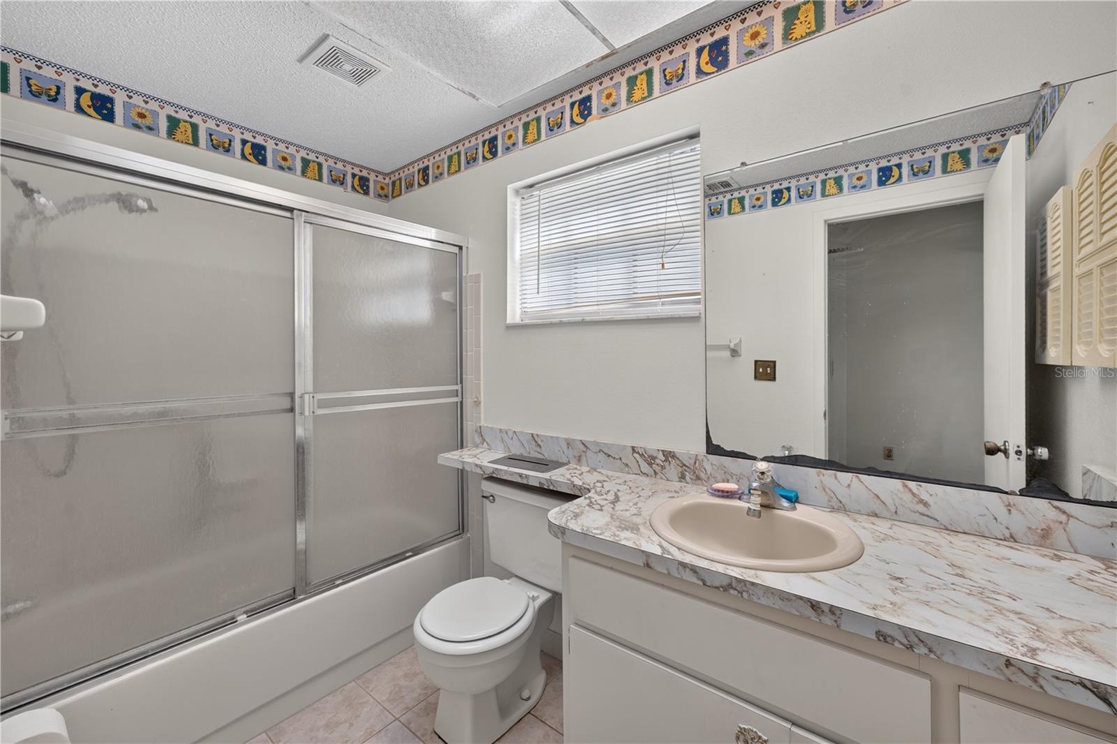 8810 SHOEMAKER LN