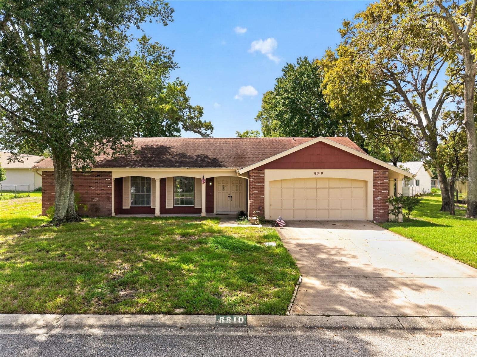 8810 SHOEMAKER LN