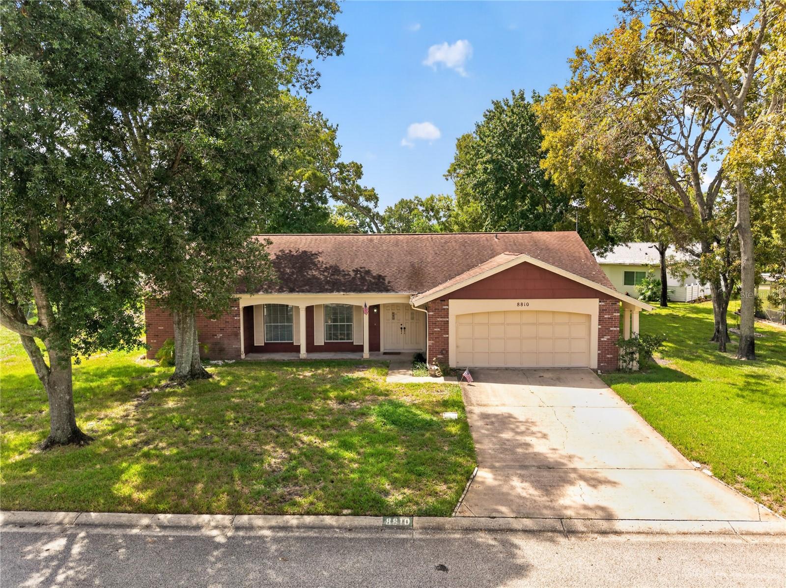 8810 SHOEMAKER LN
