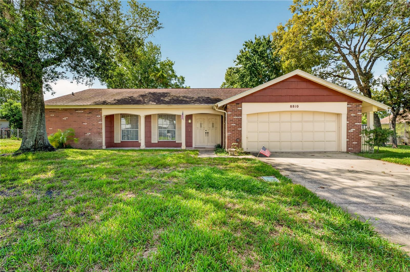 8810 SHOEMAKER LN