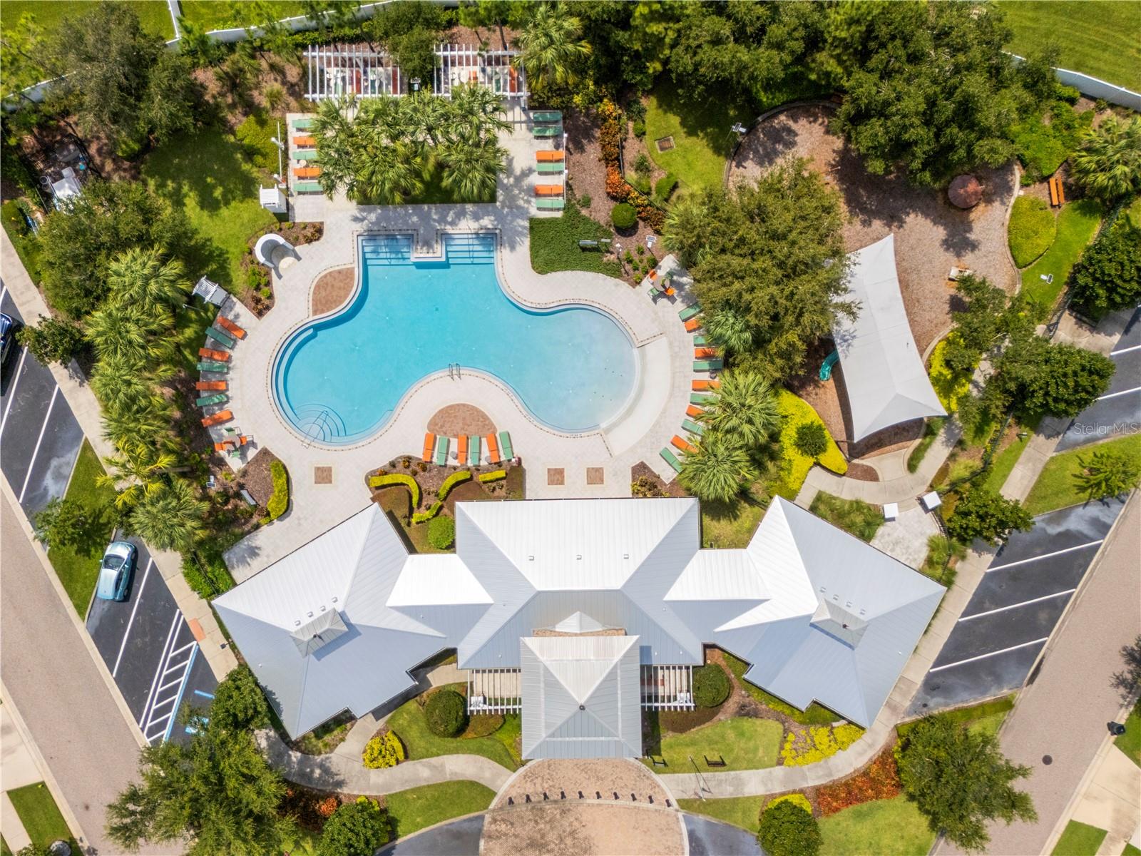 10527 PARK MEADOWBROOKE DR