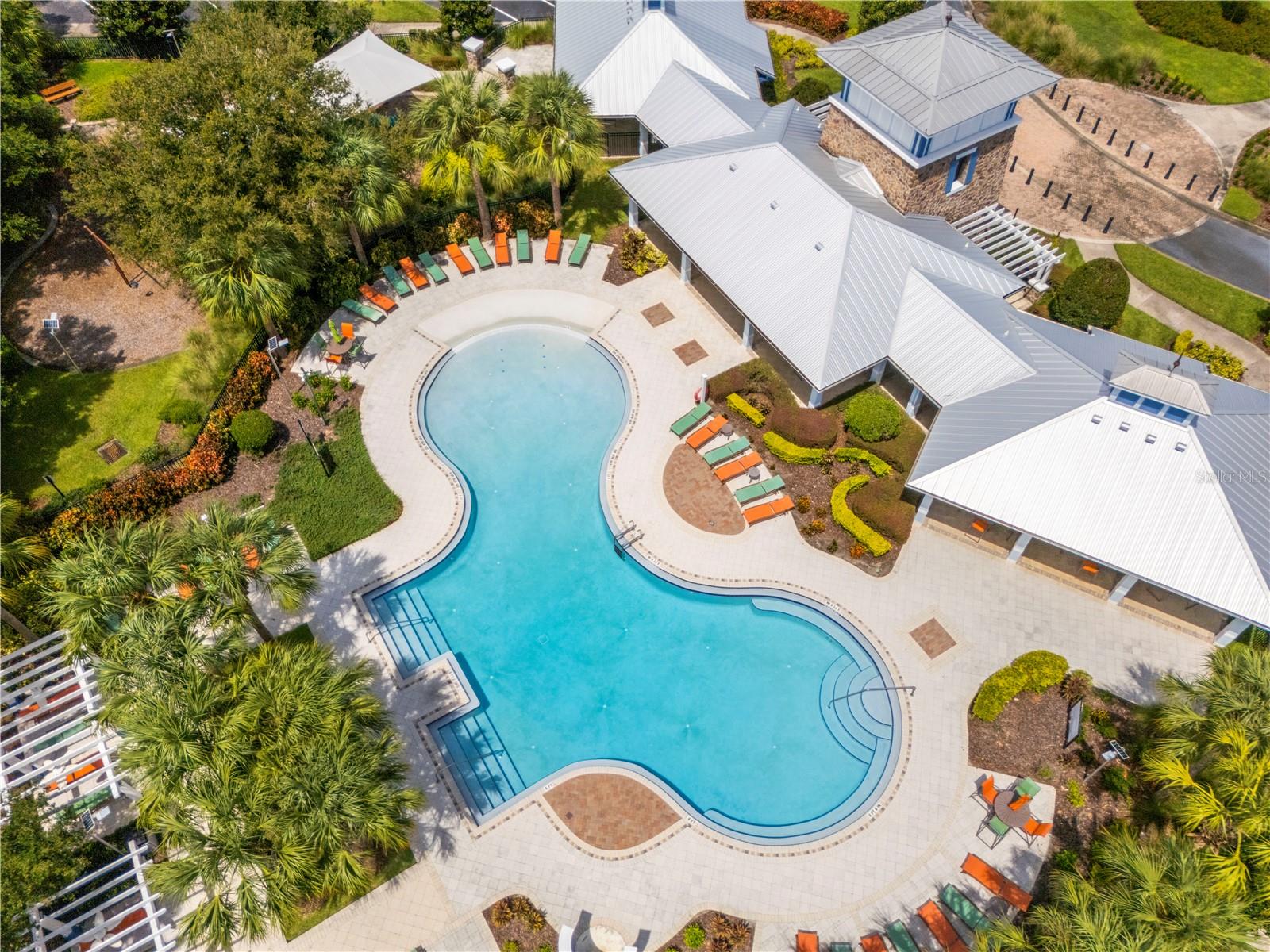 10527 PARK MEADOWBROOKE DR