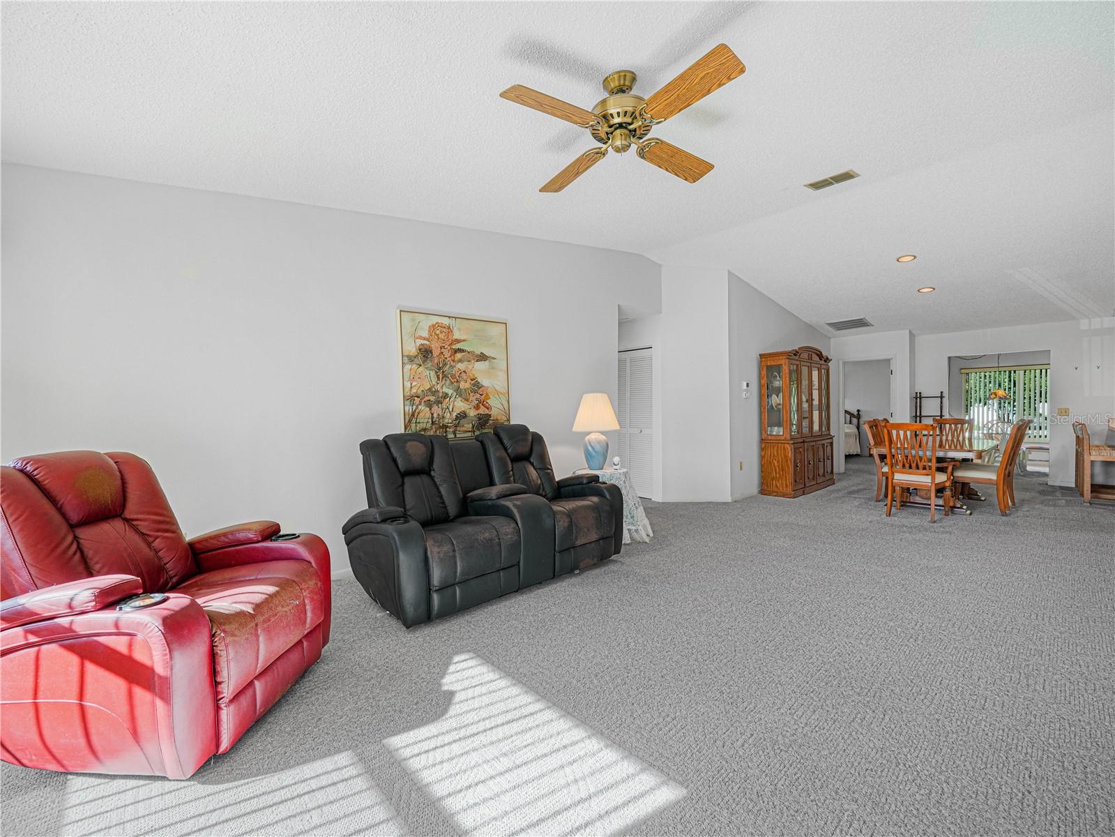 3118 PRAIRIE DUNES CIR W