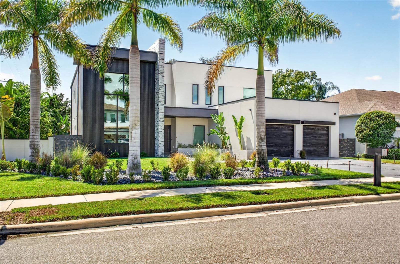 3600 W KENSINGTON AVE