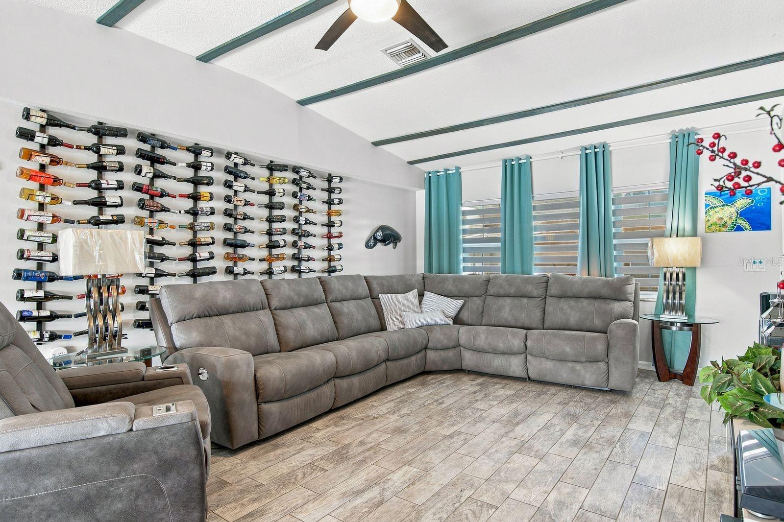 1324 CHANCELLOR DR