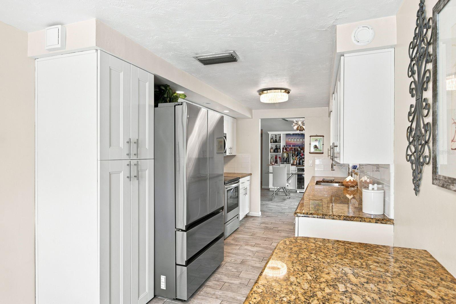 1324 CHANCELLOR DR