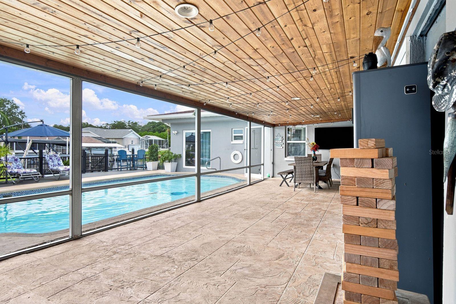 1324 CHANCELLOR DR