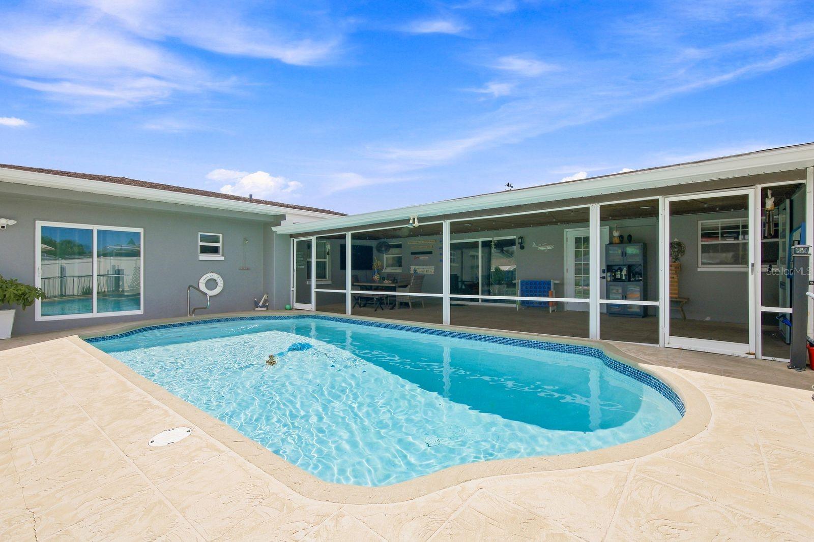 1324 CHANCELLOR DR