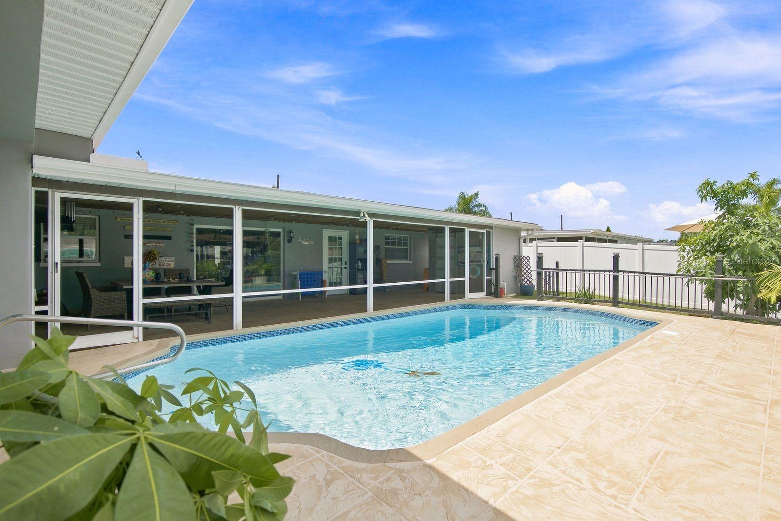 1324 CHANCELLOR DR