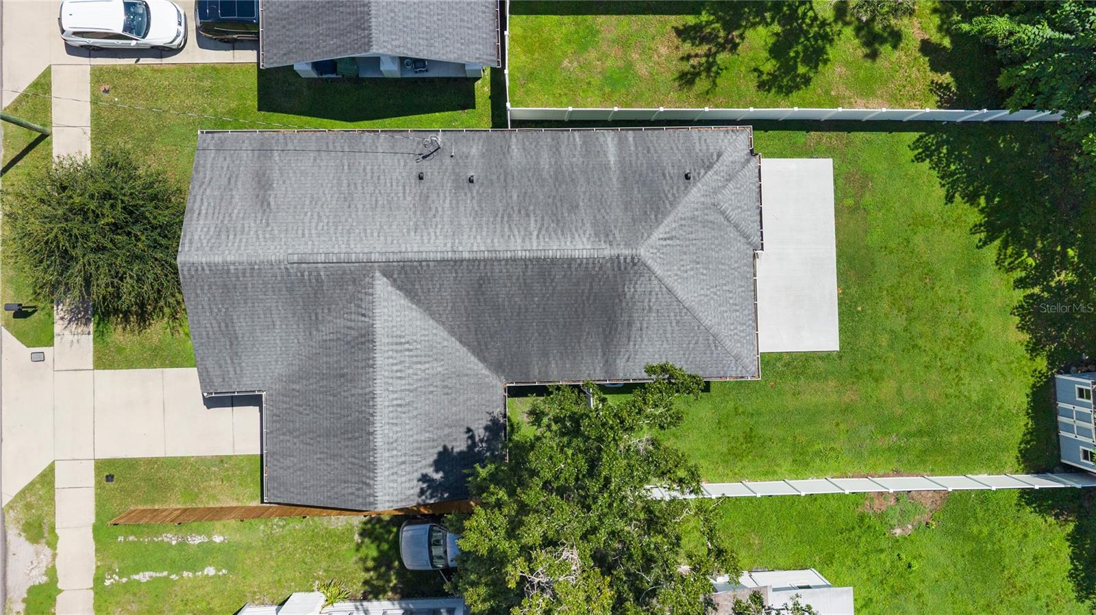 925 E SLIGH AVE