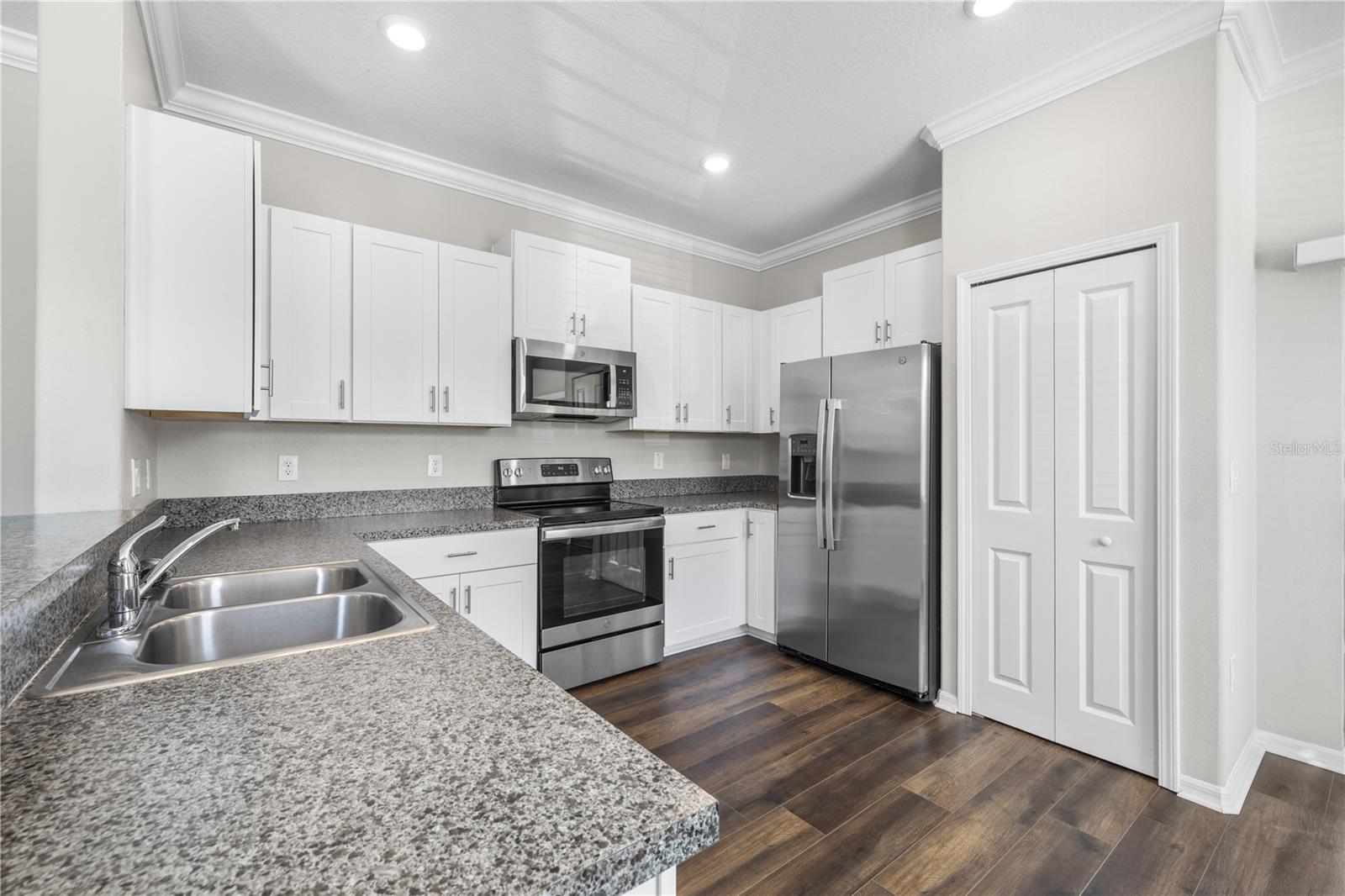 23281 WILLOW GLEN WAY