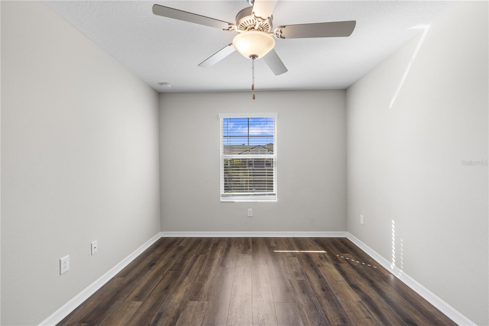 23281 WILLOW GLEN WAY