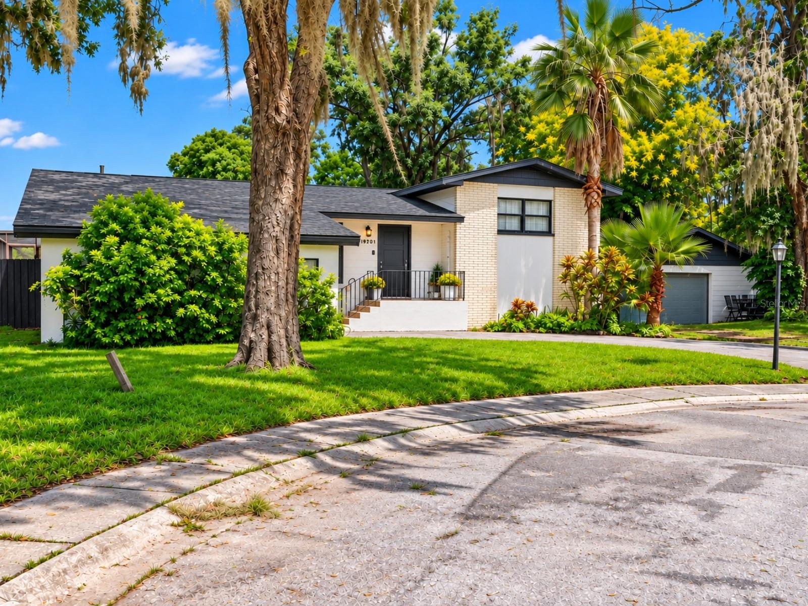 19201 ALICE CIR