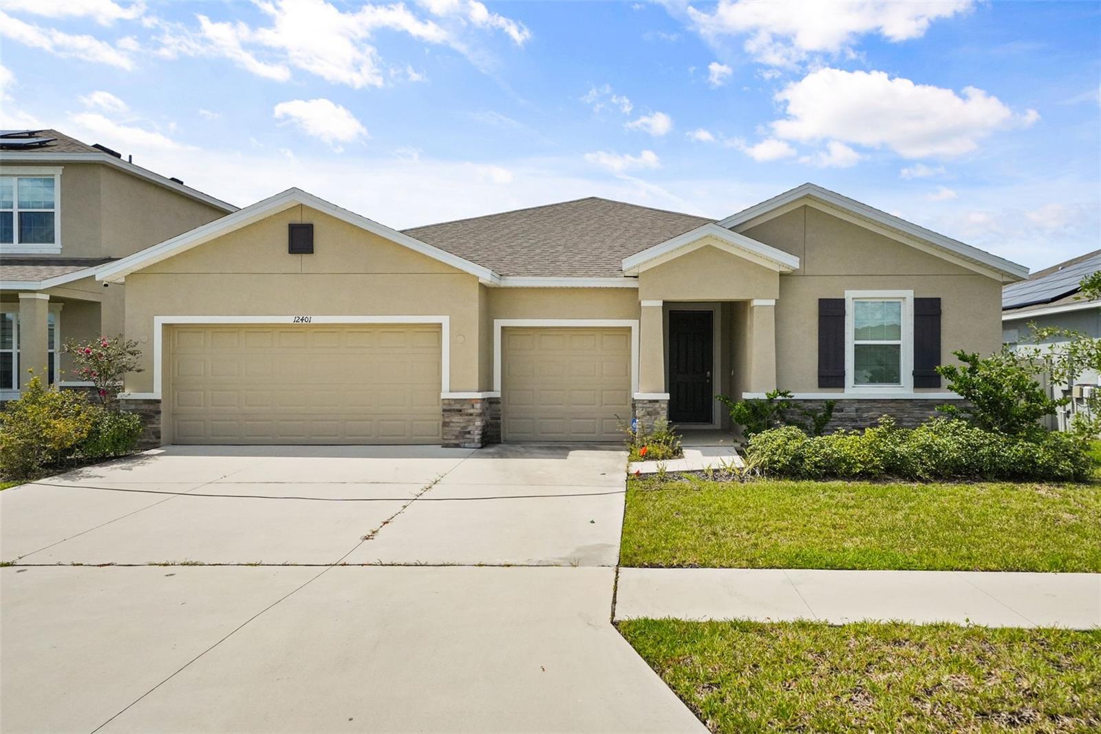 12401 Shining Willow St, Riverview