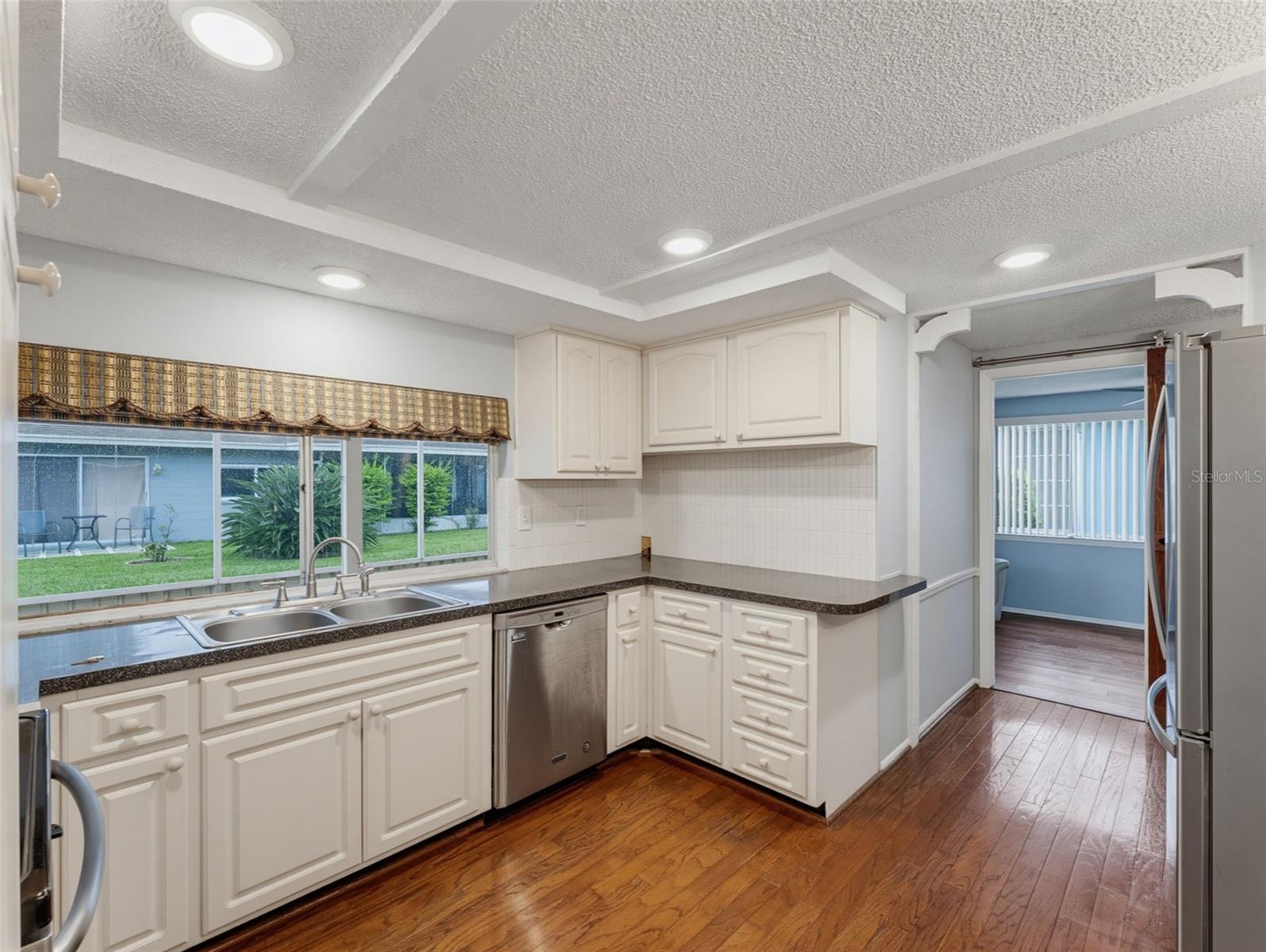 12205 SILK OAK LN