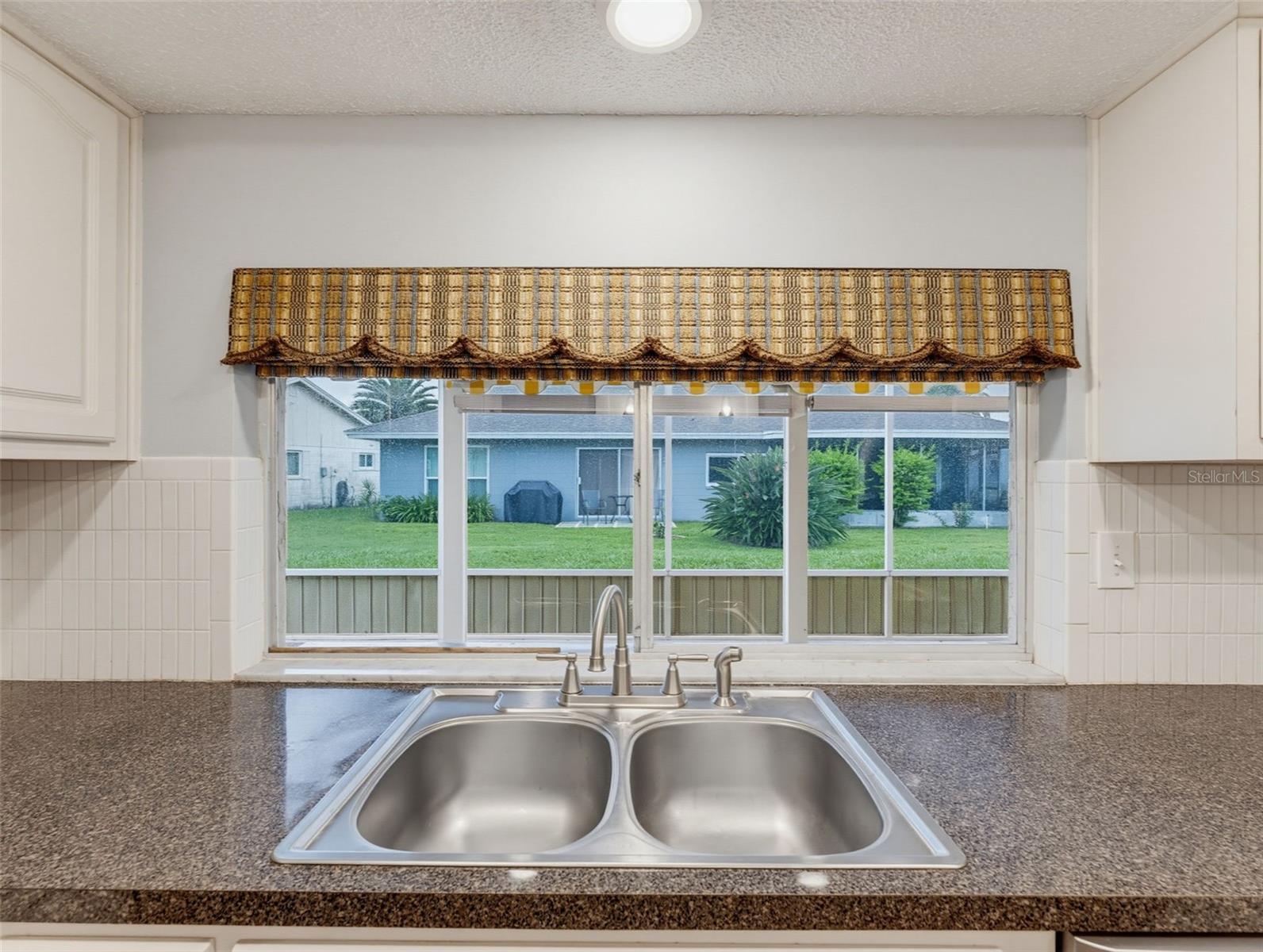 12205 SILK OAK LN