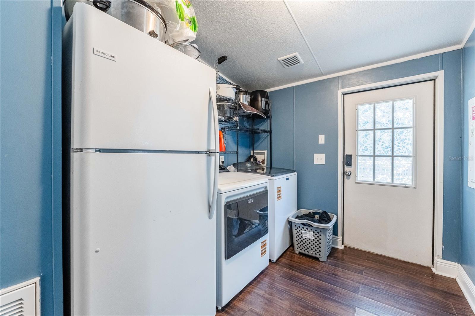 7309 RYMAN LOOP