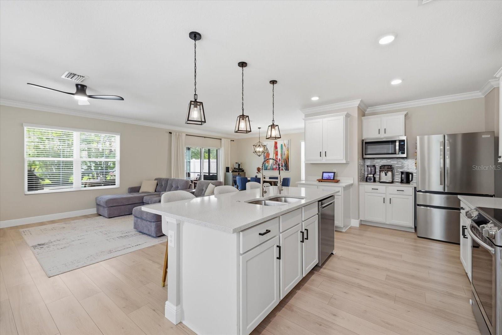 10519 WHISPERING HAMMOCK DR