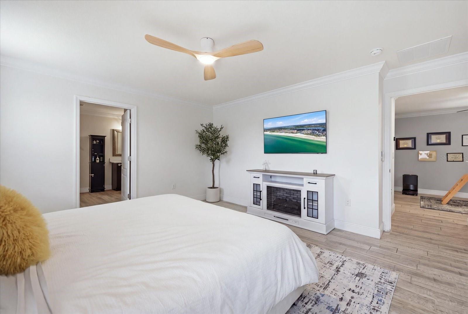 10519 WHISPERING HAMMOCK DR