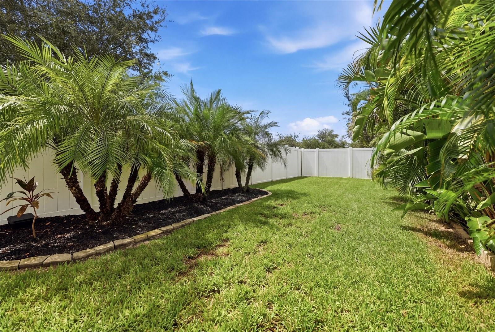 10519 WHISPERING HAMMOCK DR