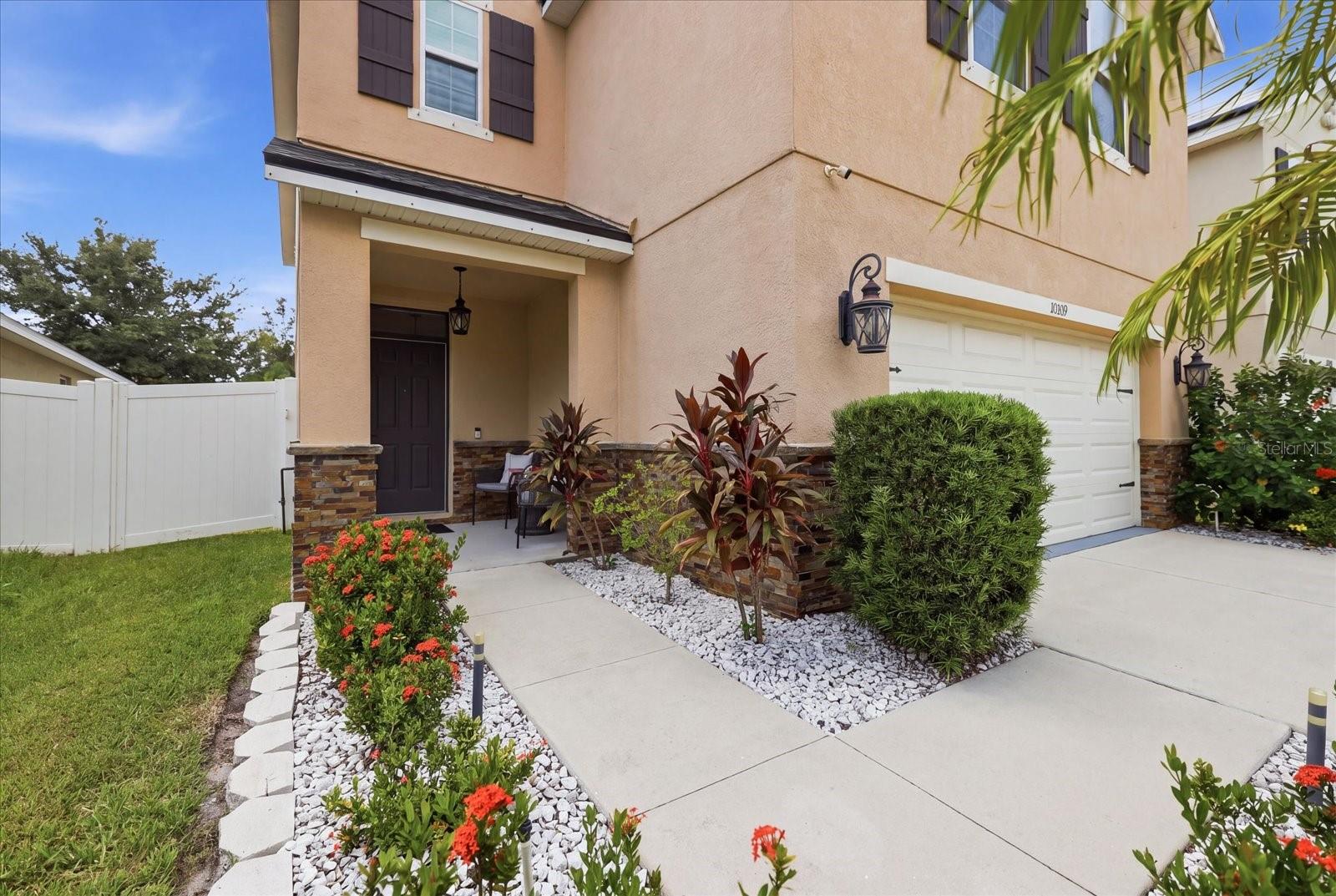 10519 WHISPERING HAMMOCK DR